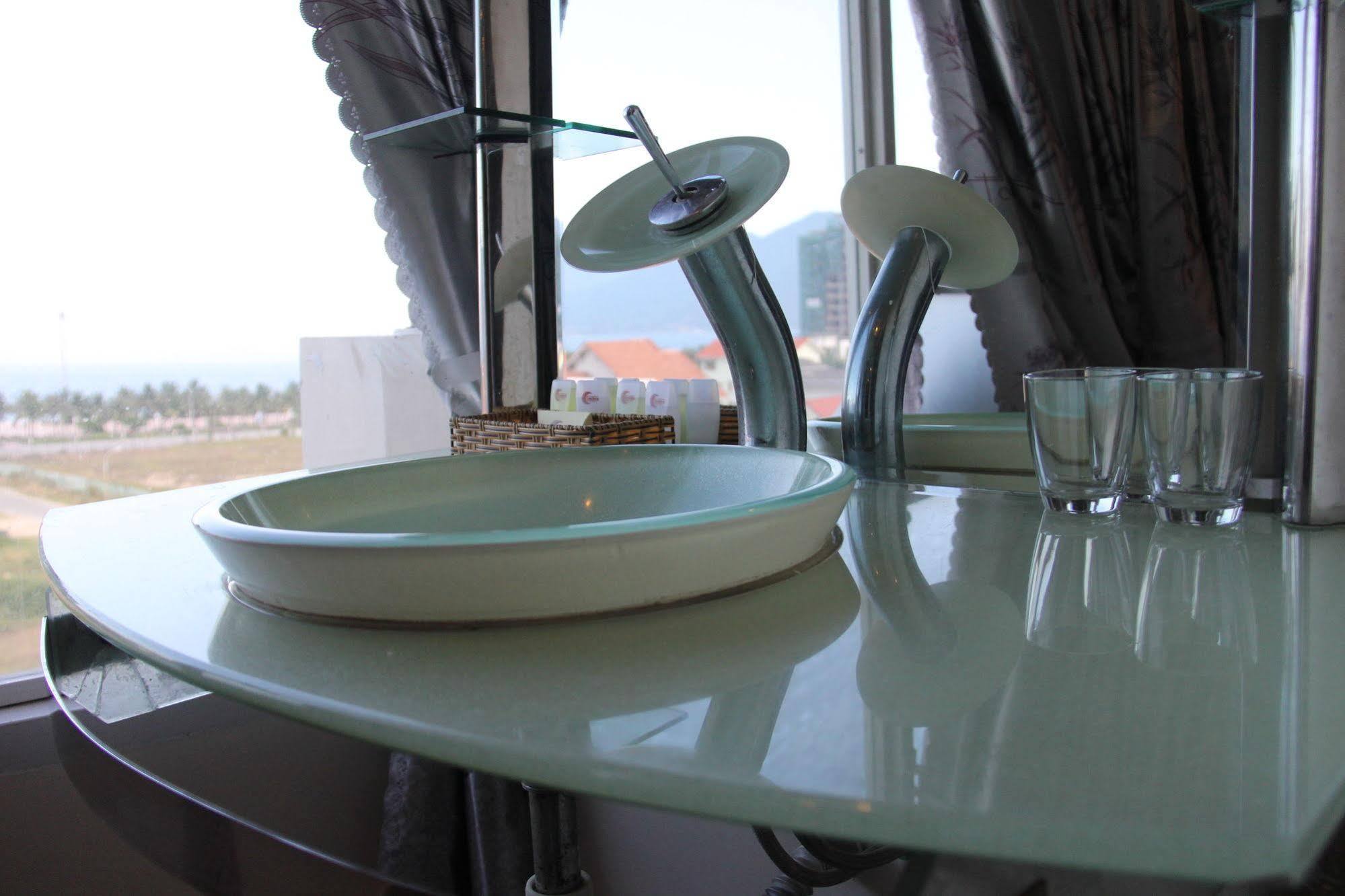 Trung Duong Da Nang Beach Hotel מראה חיצוני תמונה