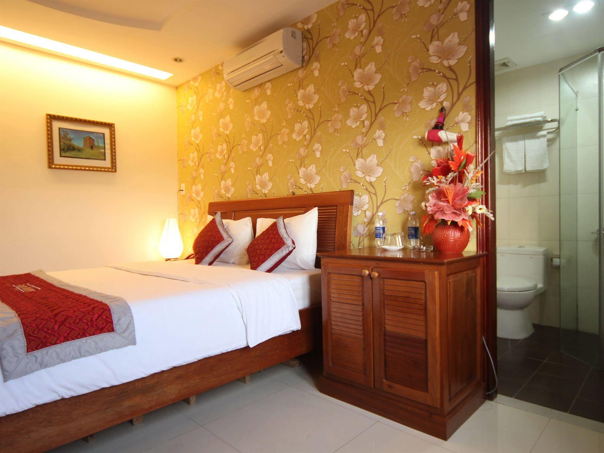 Trung Duong Da Nang Beach Hotel מראה חיצוני תמונה