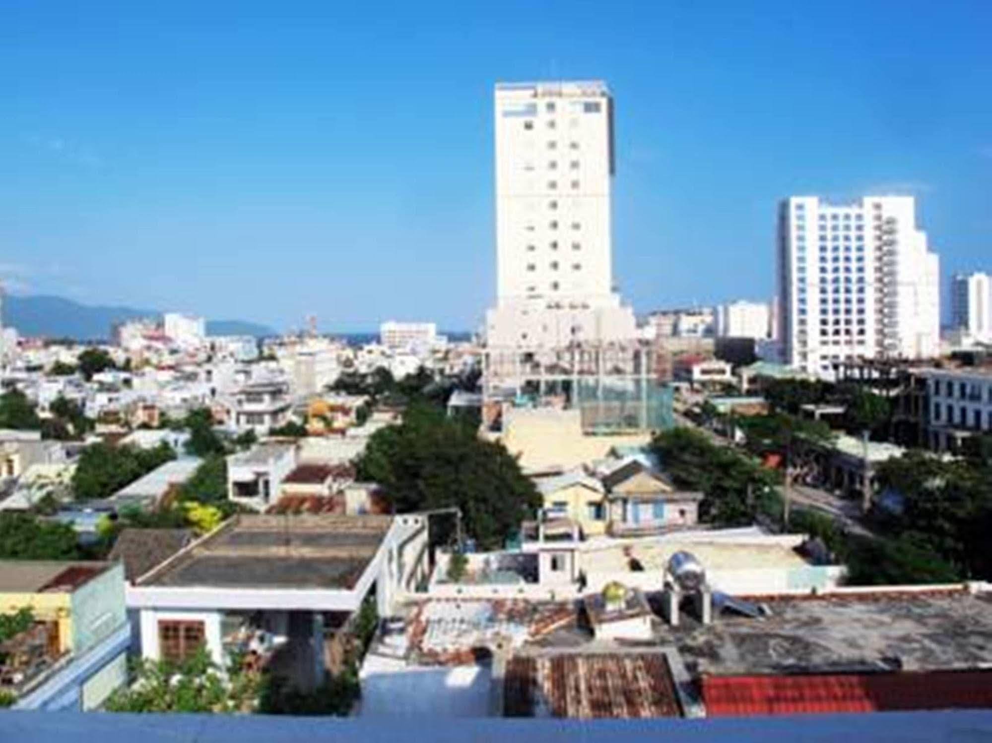 Trung Duong Da Nang Beach Hotel מראה חיצוני תמונה