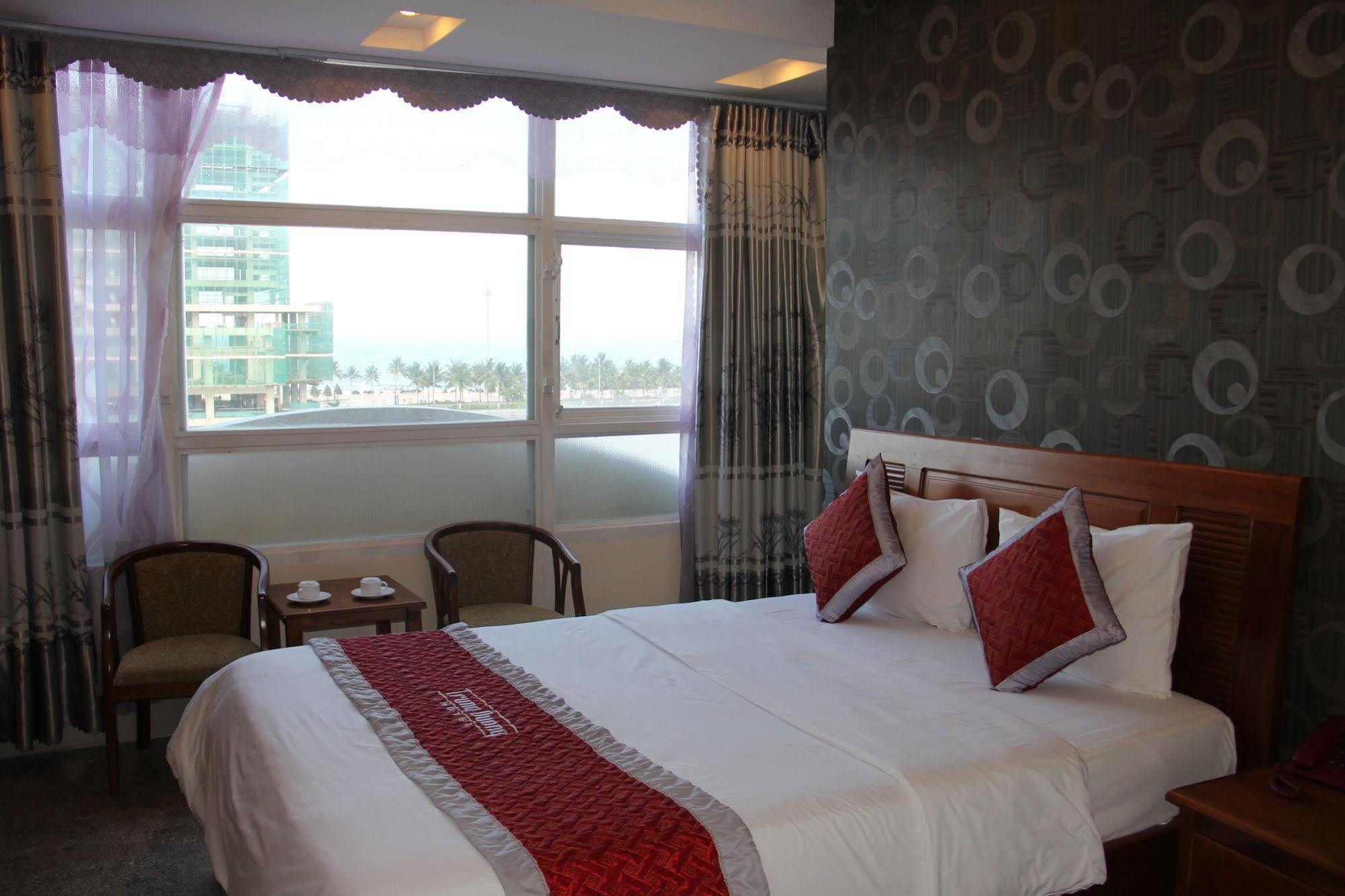 Trung Duong Da Nang Beach Hotel מראה חיצוני תמונה